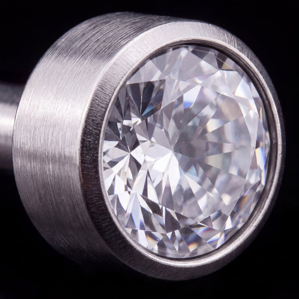 Viola — Twin bezel stones on a bare curve